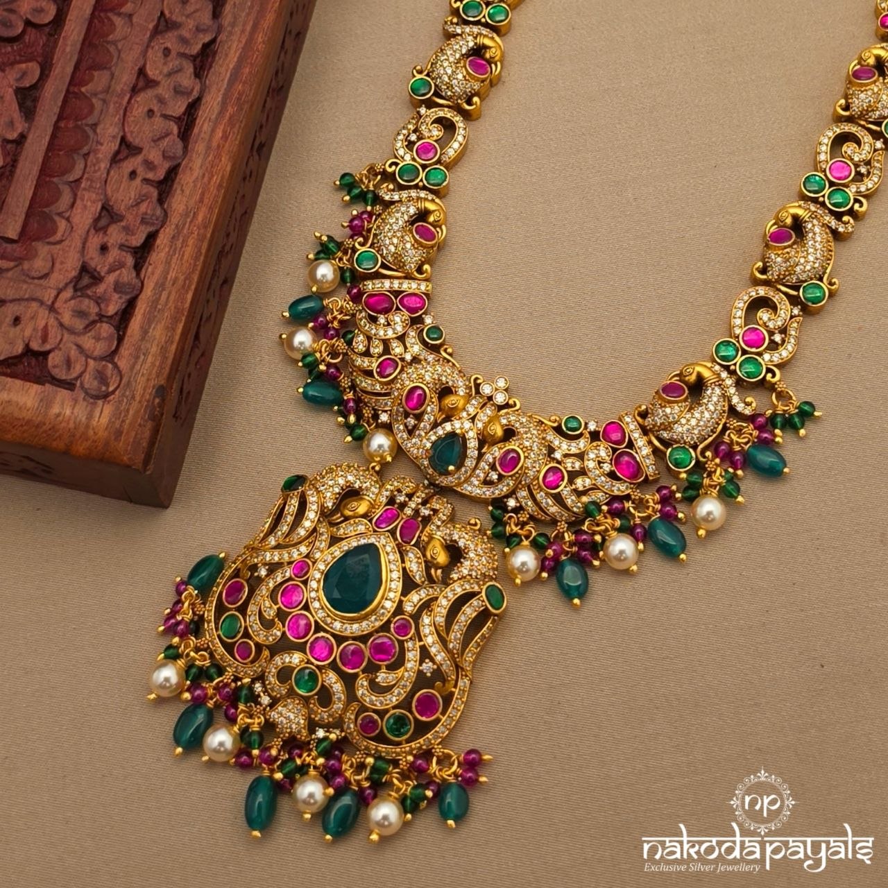 Peacock Traditional Neckpiece With Earrings (Gn10300)