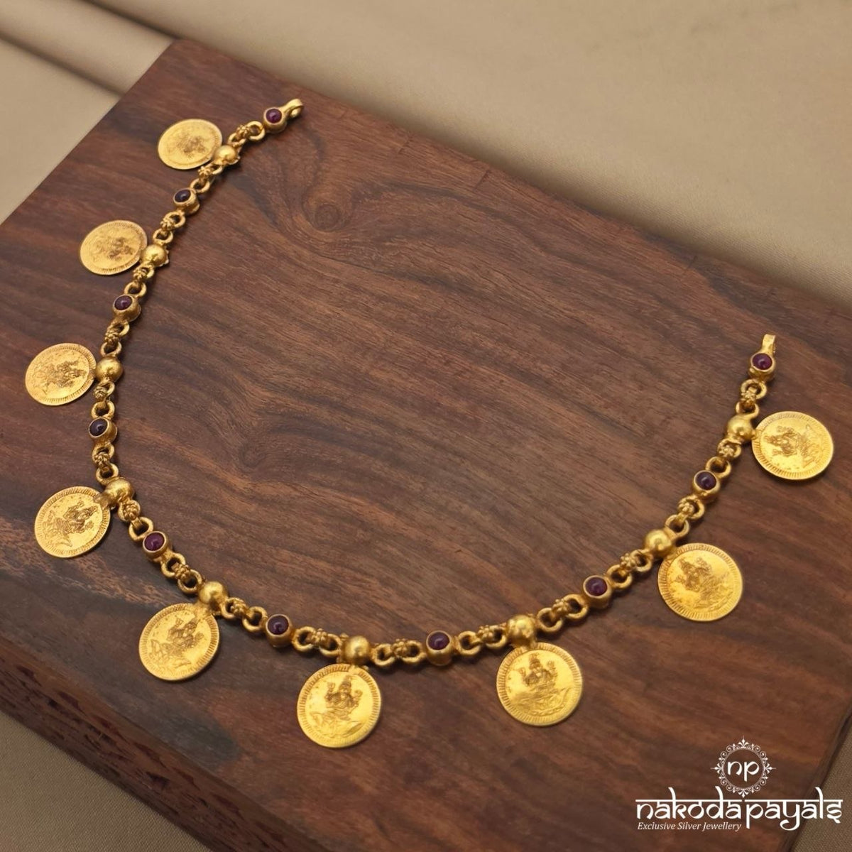 Elegant Lakshmi Kasu Neckpiece (Gn10894)