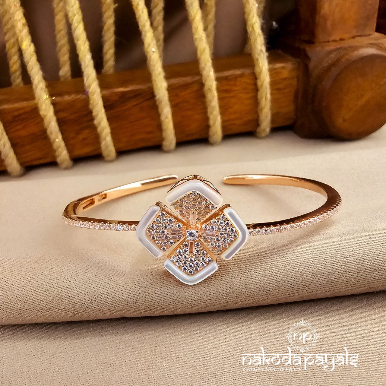 Floral MOP Openable Kada (St3916)