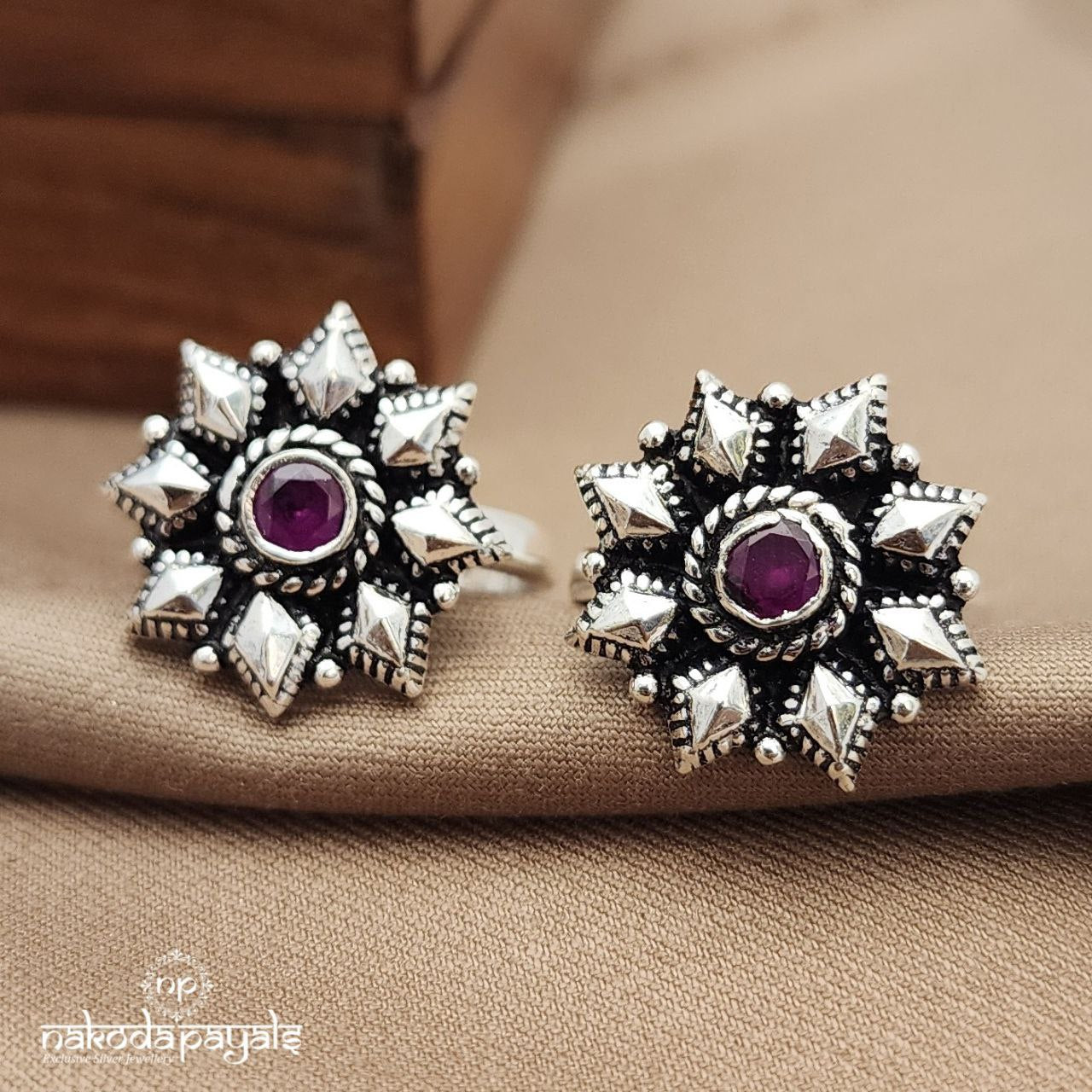 Squarish Pink Toerings (T4630)