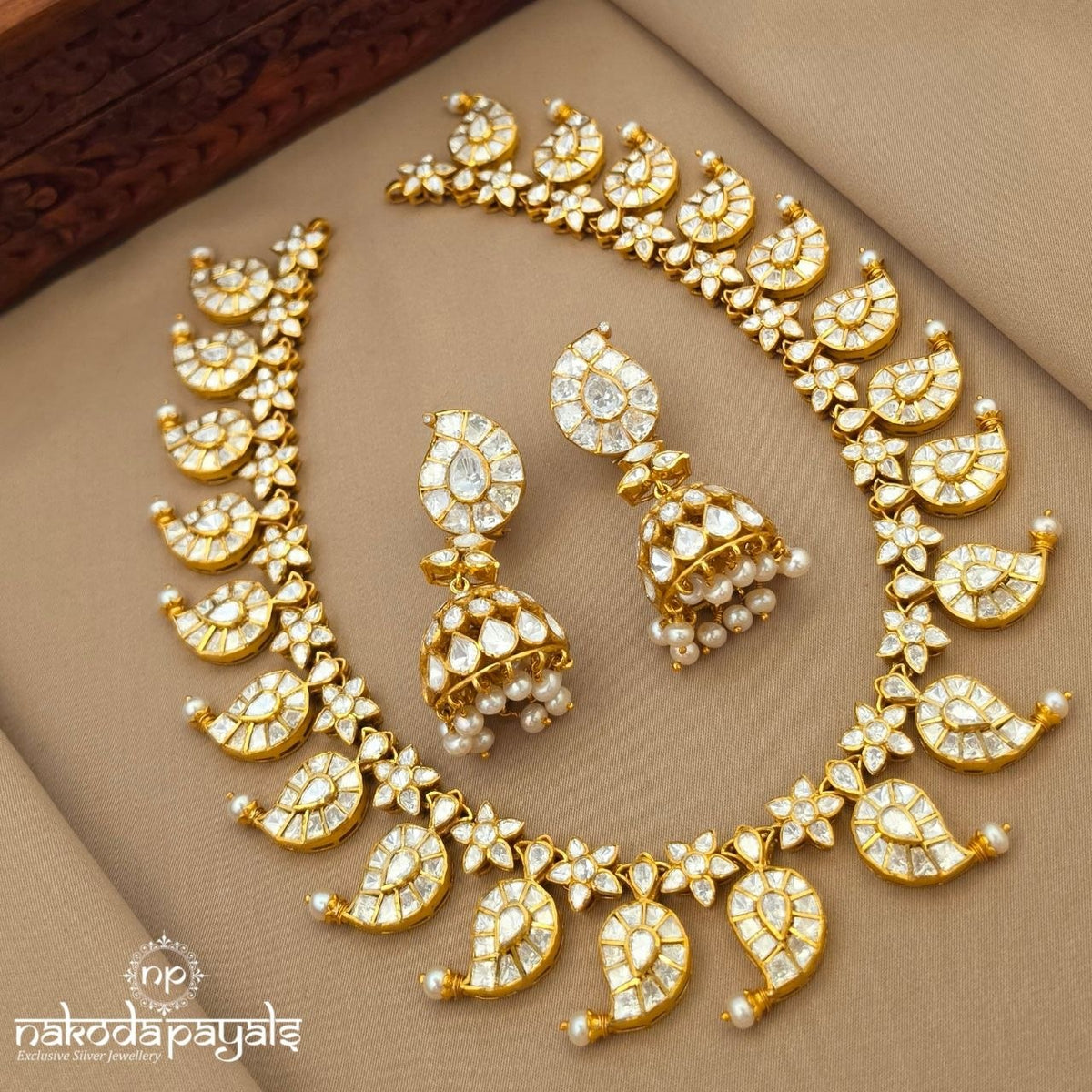 Mango Moissanite Neckpiece With Earring (Gn10919)