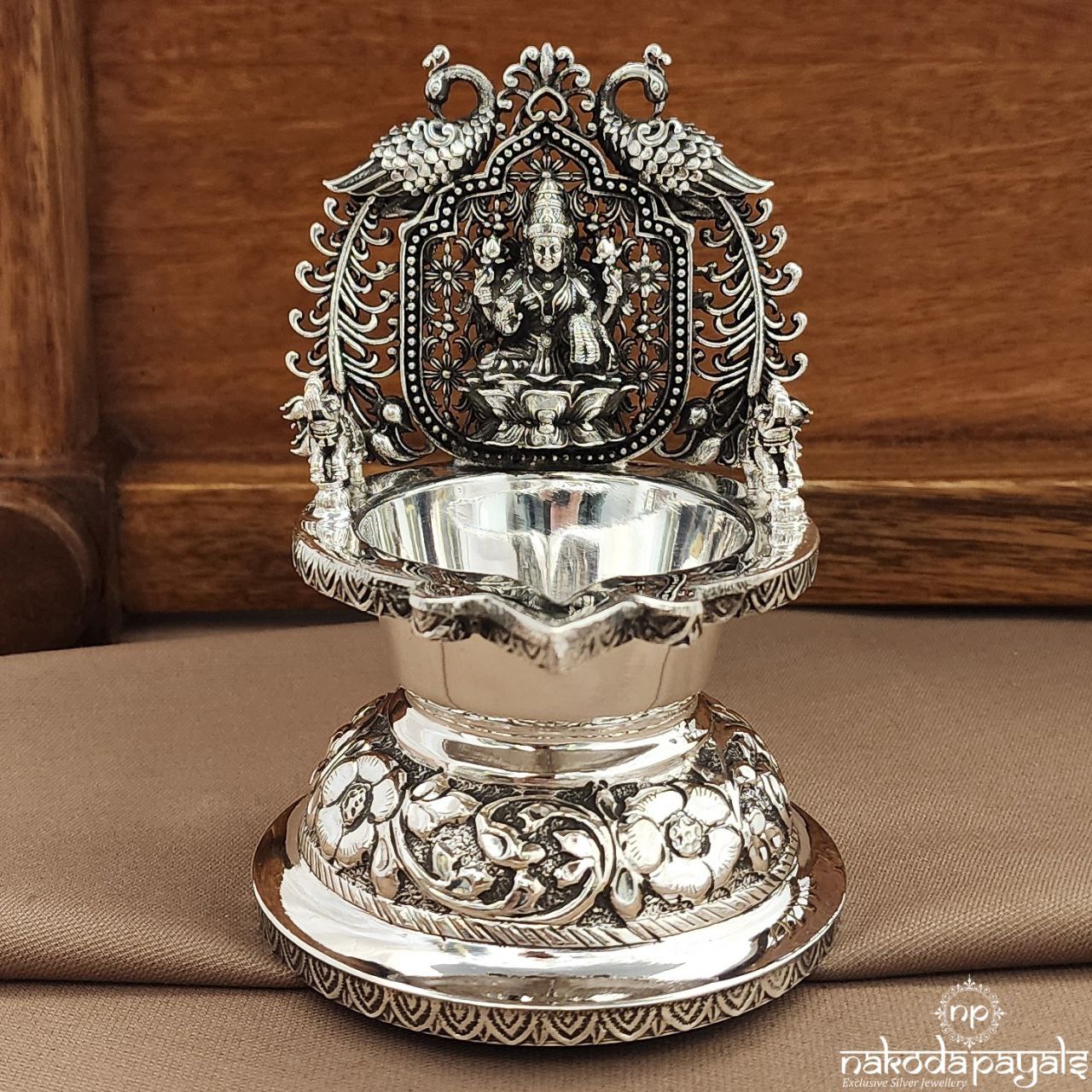 Peacock Lakshmi Kamakshi Deepam (Aa2513)