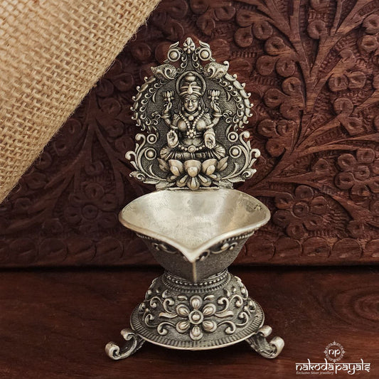 Blessings Lakshmi Kamakshi Deepa (Aa1473)