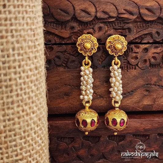 Unique Pearled Chandbali (Ge9917)