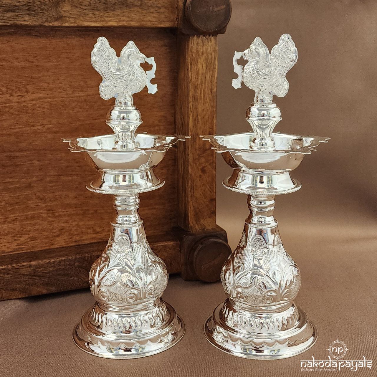 White Peacock Deepam Pair (Aa2290-91)