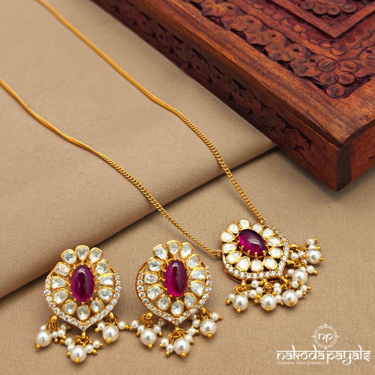 Exemplary Moissanite Pearly Neckpiece With Earrings (Gn10219)