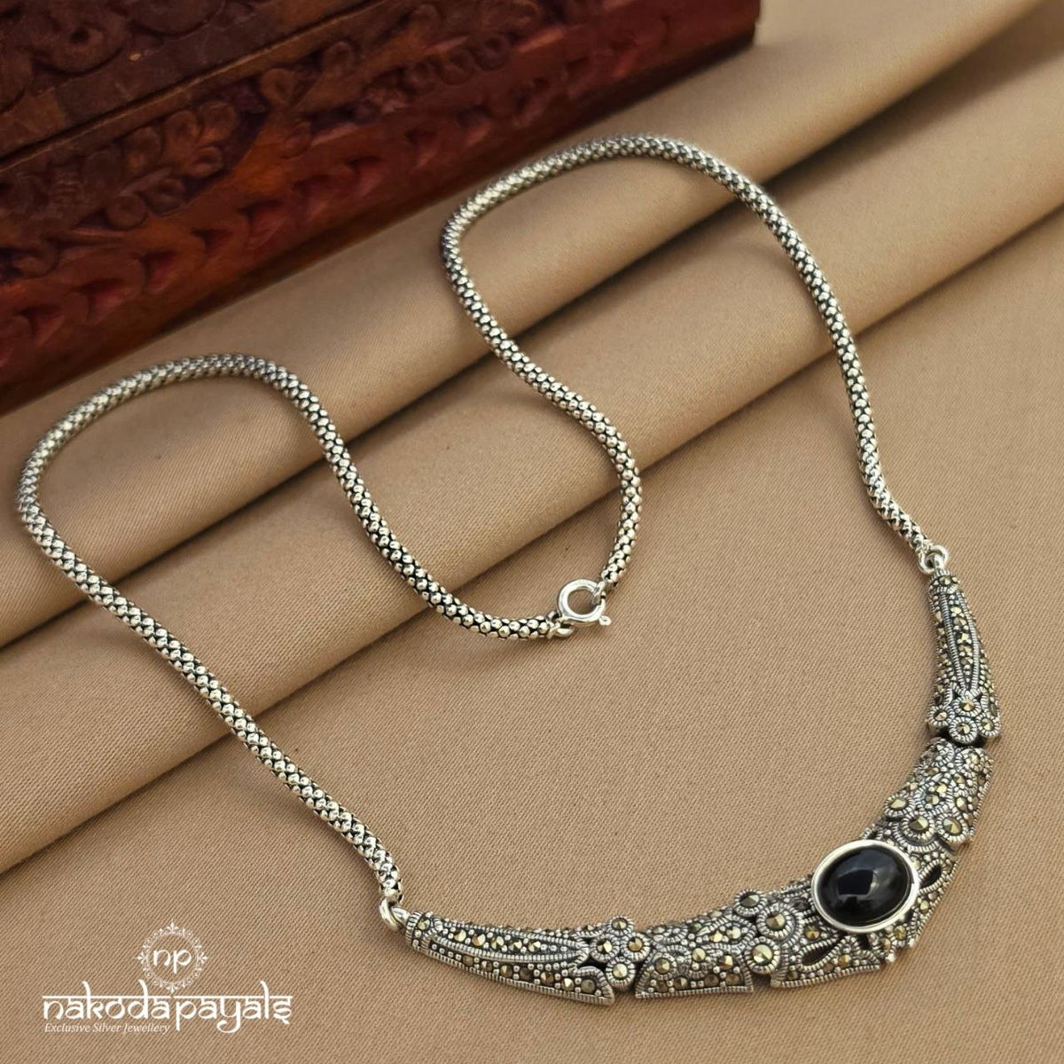 Marcasite Onyx Neckpiece (N12165)