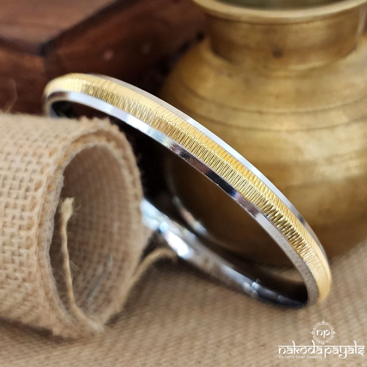 Gold Carved Single Kada (Mc0917)