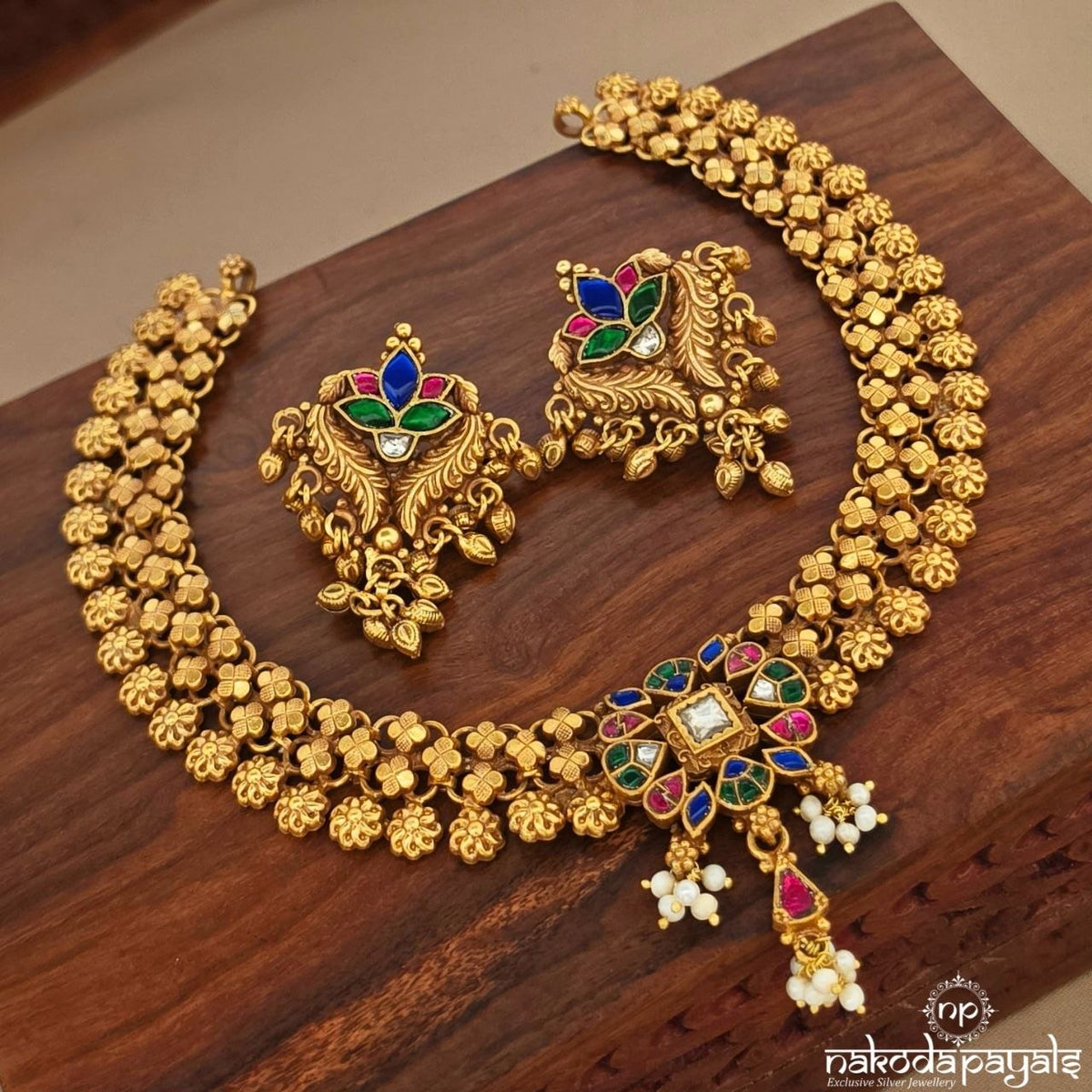 Kundan Floral Pearl Neckpiece (Gn10812)