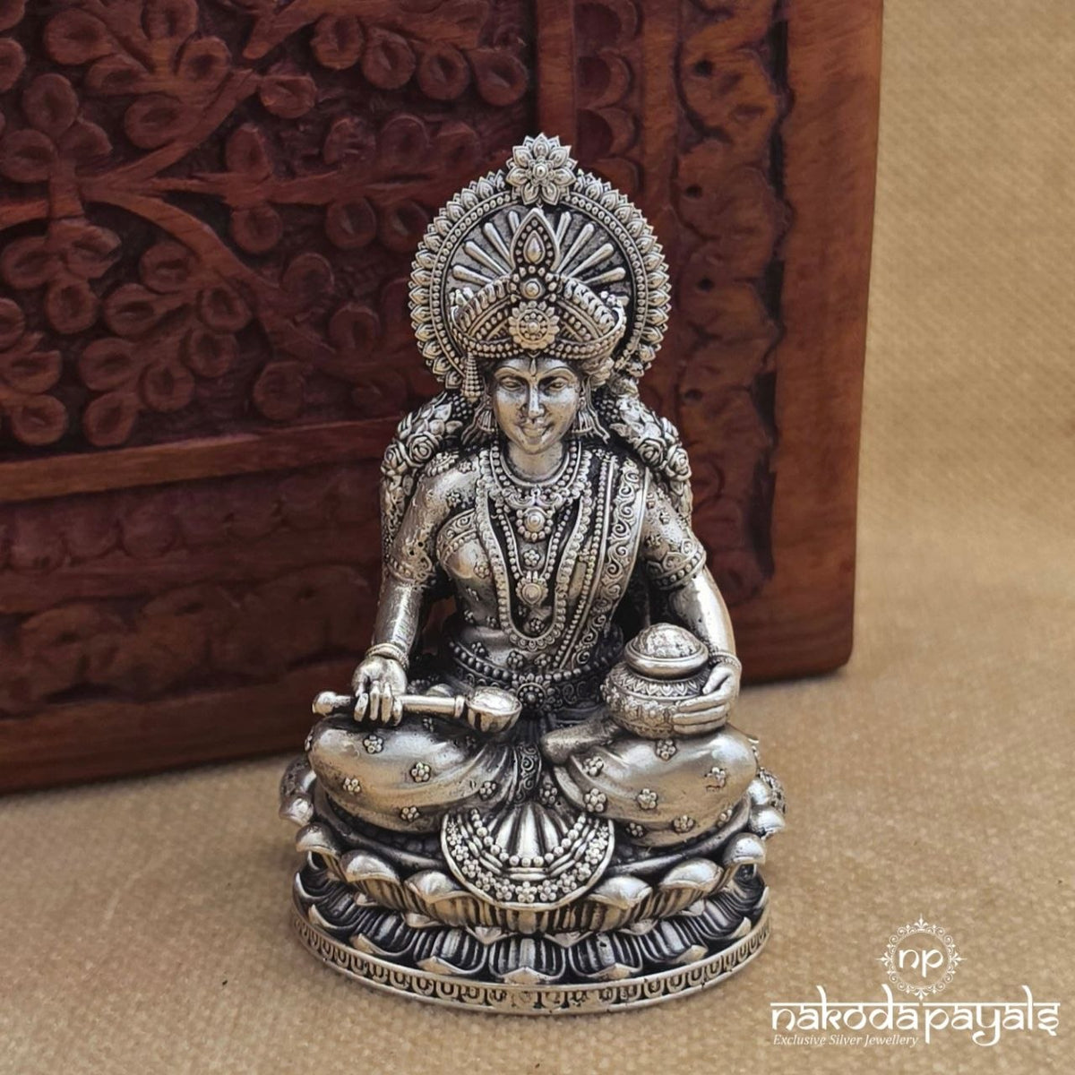 Annapoorneshwari Idol (Aa2674-76)
