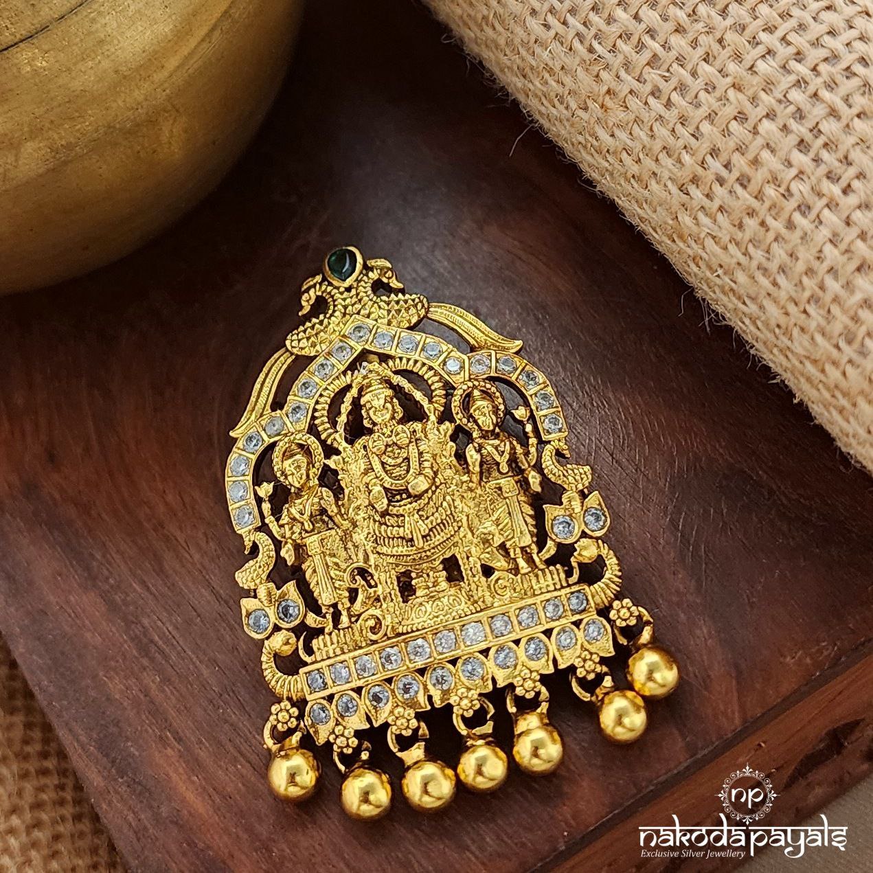 Traditional Lord Lakshmi Venkateshwara Pendant (Gp2079)