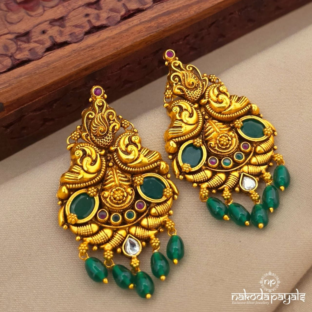 Twin Peacock Floral Chandbali (Ge11385)