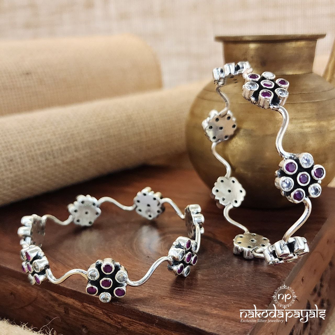 Flower Zigzag Bangles (K5009)