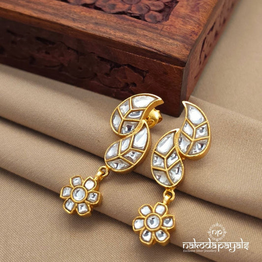 Elegant White  Floral Chandbali (Ge10910)