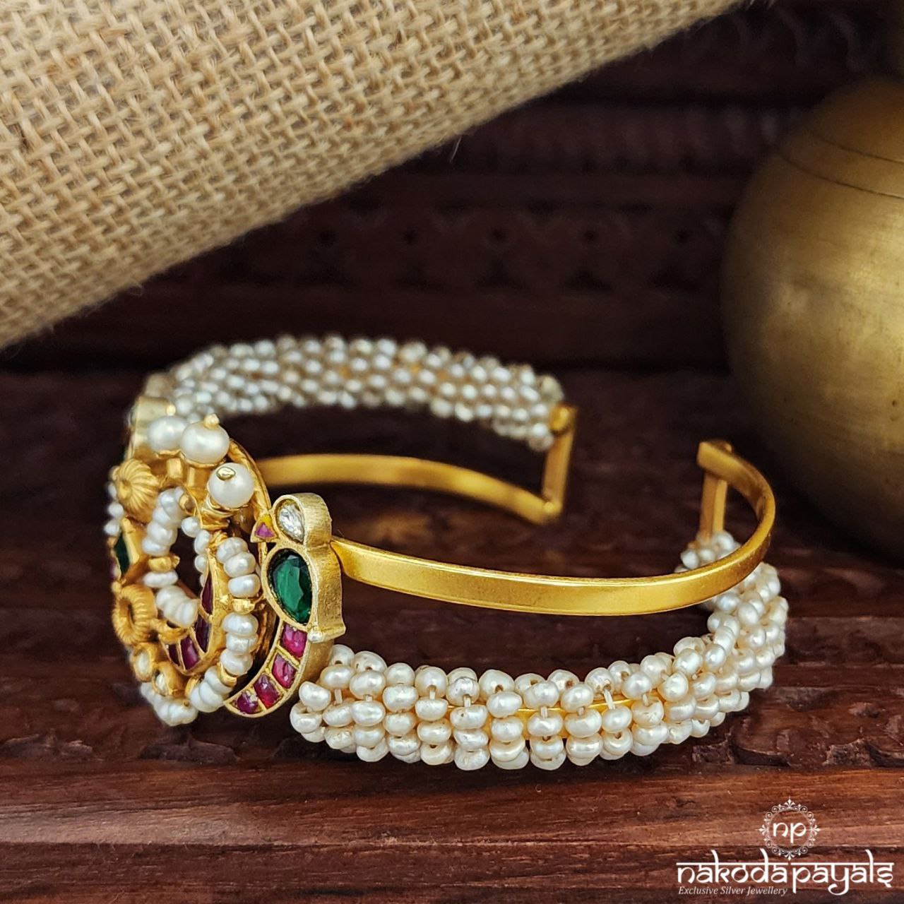 Traditional Kundan Pearled Kada (Gk3070)