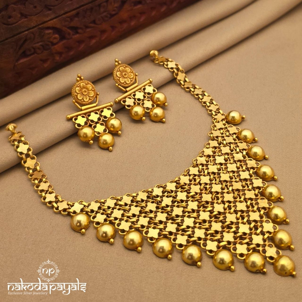 Netted Ball Drop Choker With Earring (Gn10958)