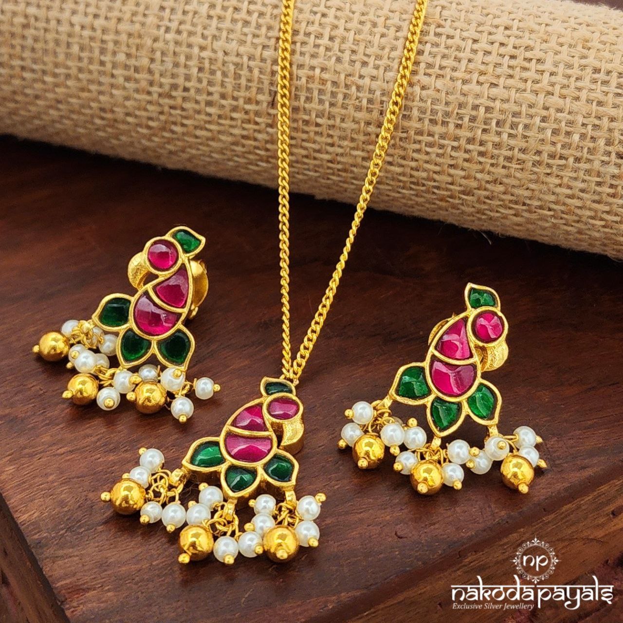 Kemp Kundan Neckpiece Set (Gn9697)