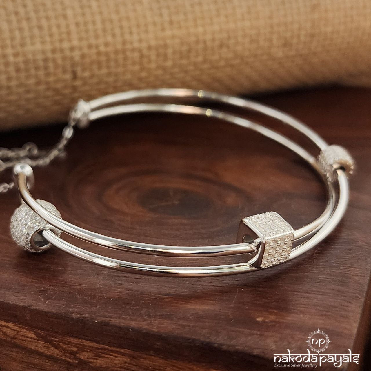 Luna Edge Square Kada (K5084)