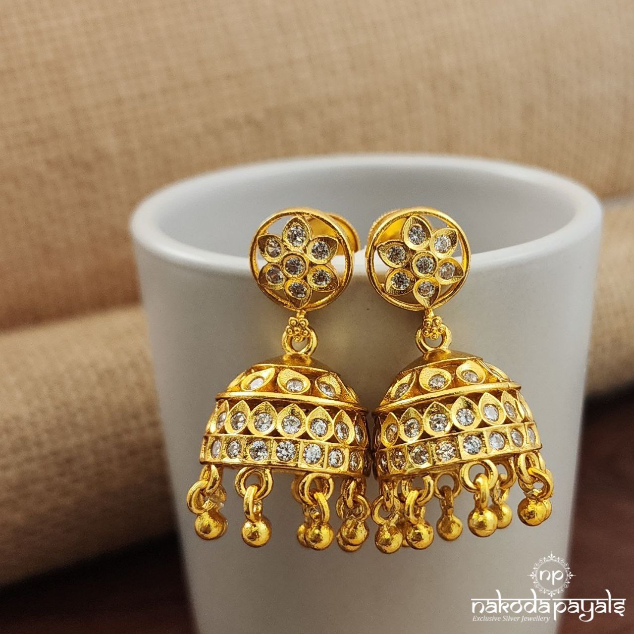 White Ball Drop Jhumka (Ge8703)