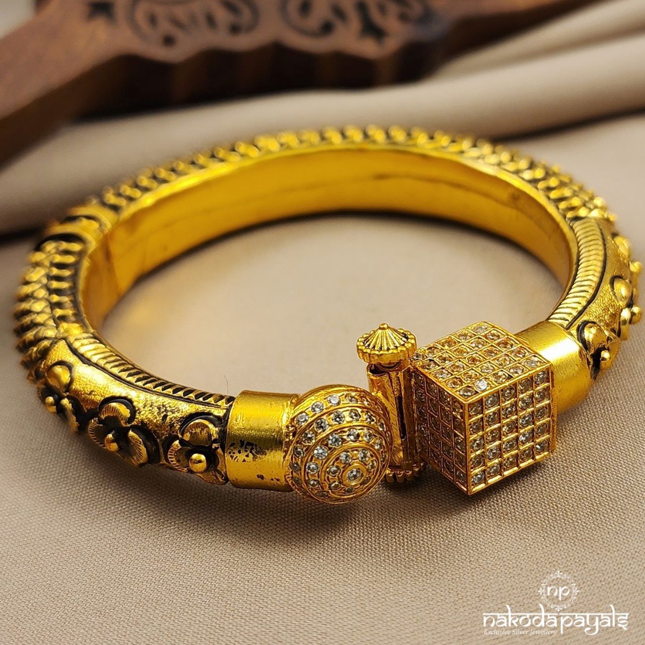 Traditional Square Single Kada (Gk2889)