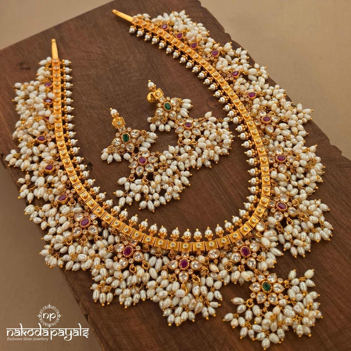 Green Floral Guttupusalu Neckpiece (Gn11064)