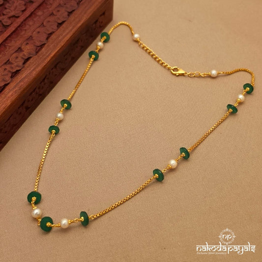 Pearly Greenish Neckpiece (Gn10248)