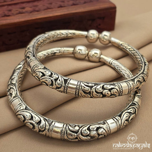 Bold Chitai Ankle Kada Pair (A2362)