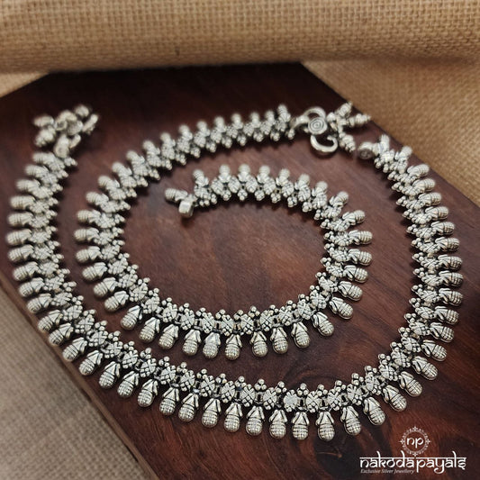 Glorious Oxidised Anklets (A6197)