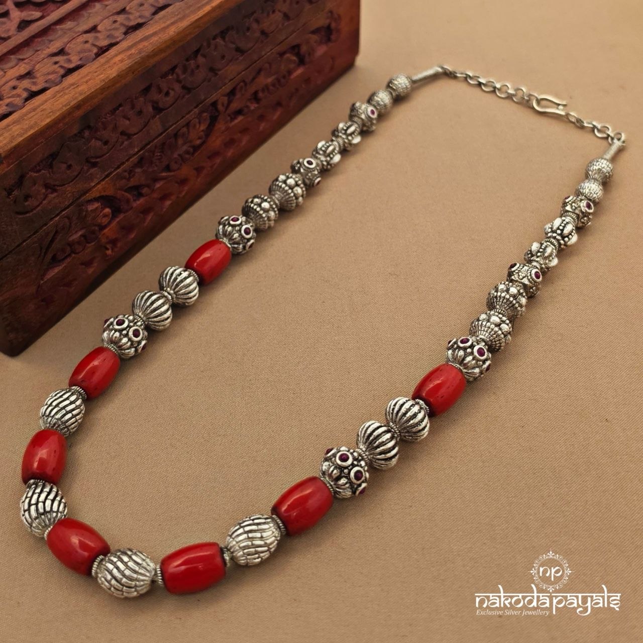 Elegant Coral Ball Neckpiece (N12086)