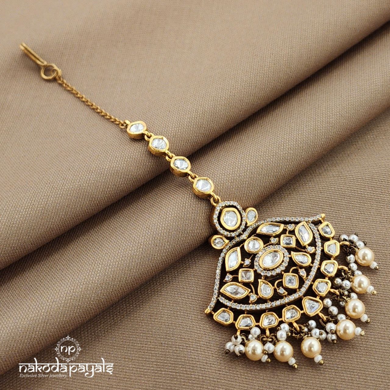 Twinkling White Maang Tikka (Gm1077)