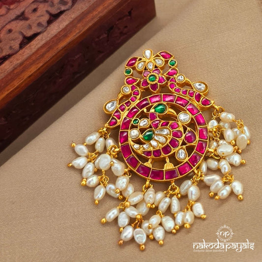 Mesmerizing Pearly Pendant (Gp2343)