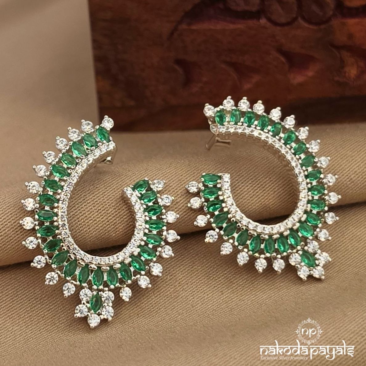 Glory Greenish Earrings (St4195)