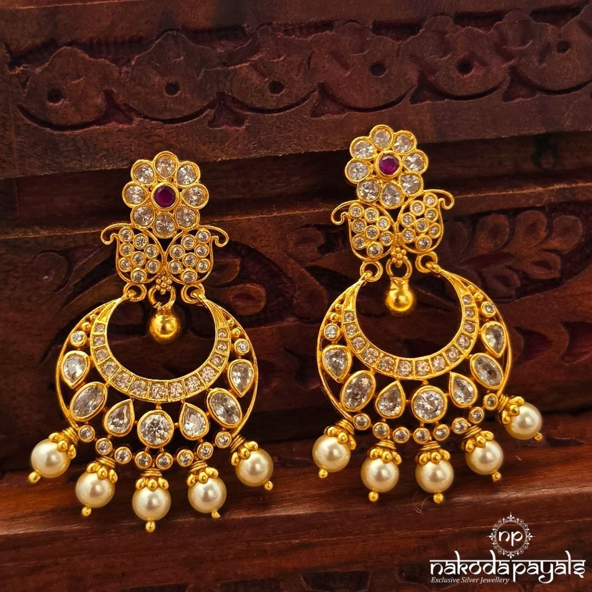 White pearl Drop Chandbali (Ge11346)