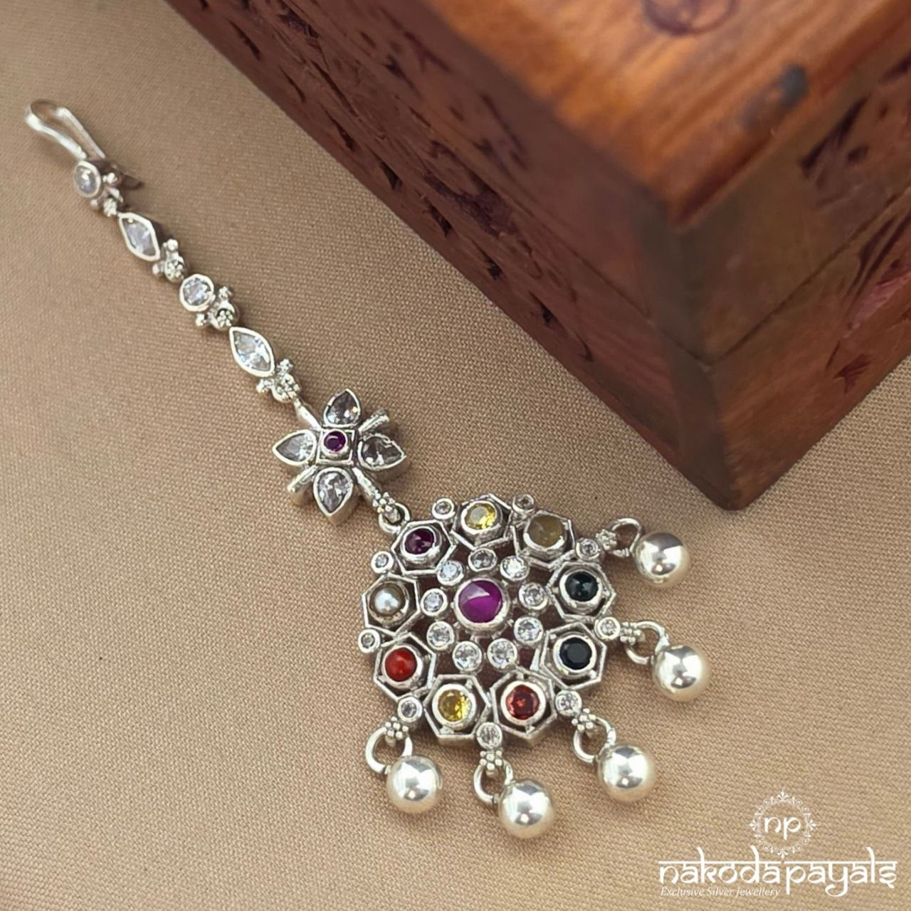 Elegant Navaratna Floral Maang Tikka (M0486)