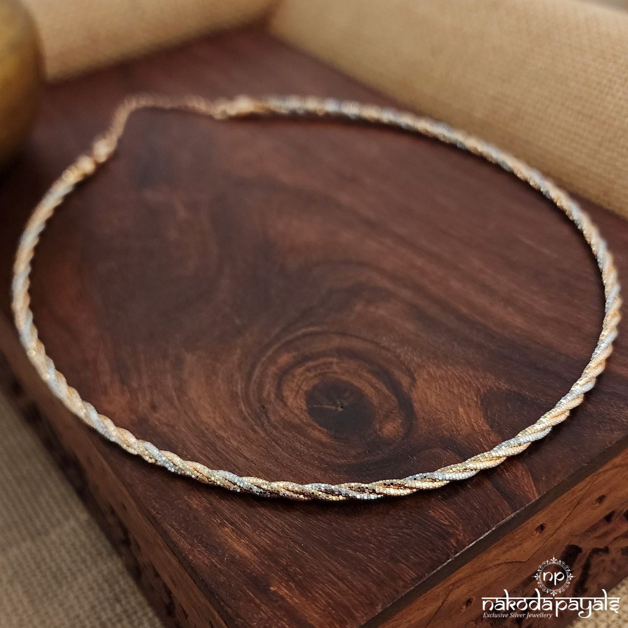 Enchanted Weave Neckpiece (St3377)