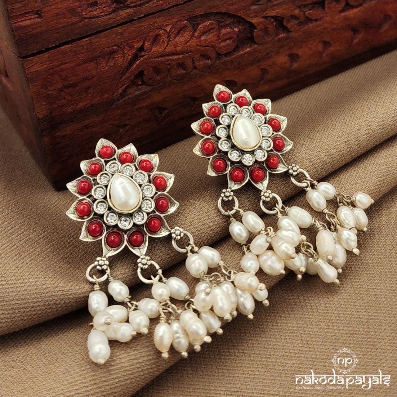 Pearly Drop Studs (S9573)