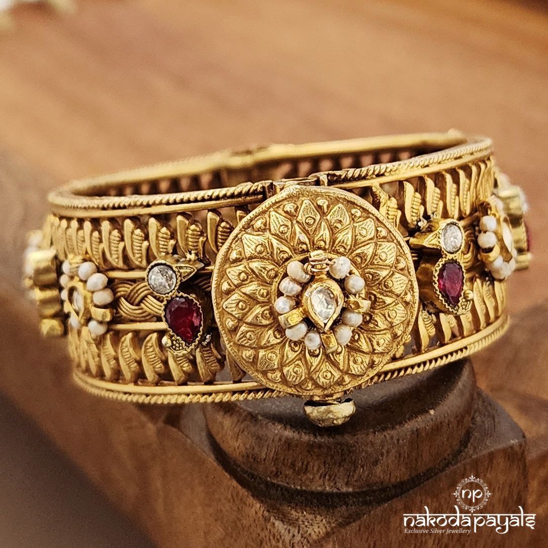 Kundan Pearled Screw Kada (Gk3215)