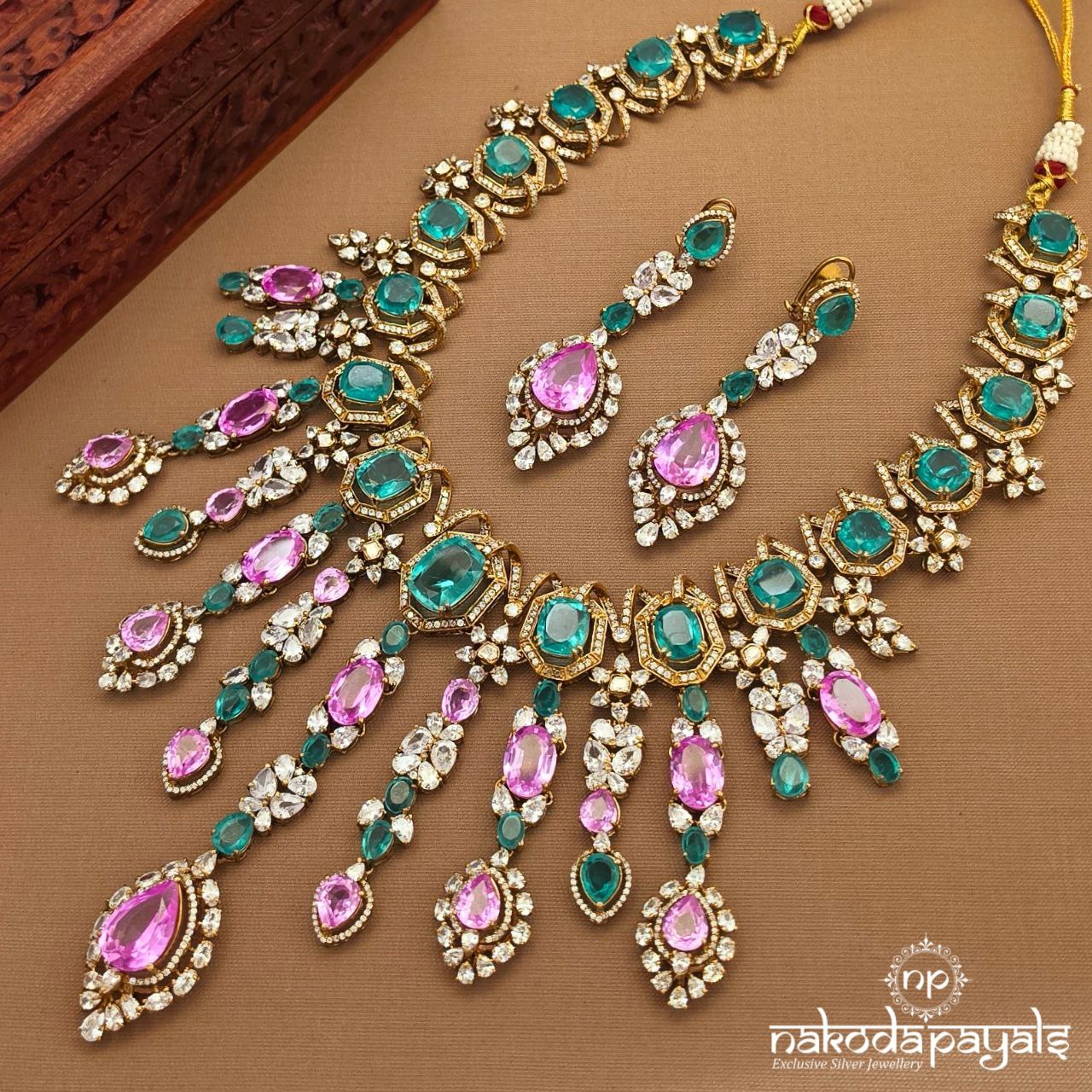 Shinney Neckpiece With Earrings (Gn10040)