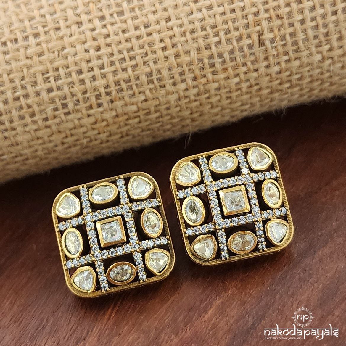 Squarish CZ Studs (Ge10107)