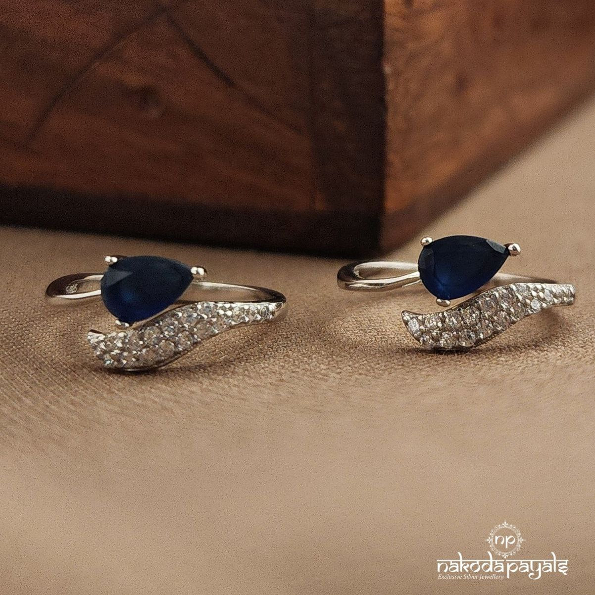 Front Adjustable Blue Toerings (T4747)