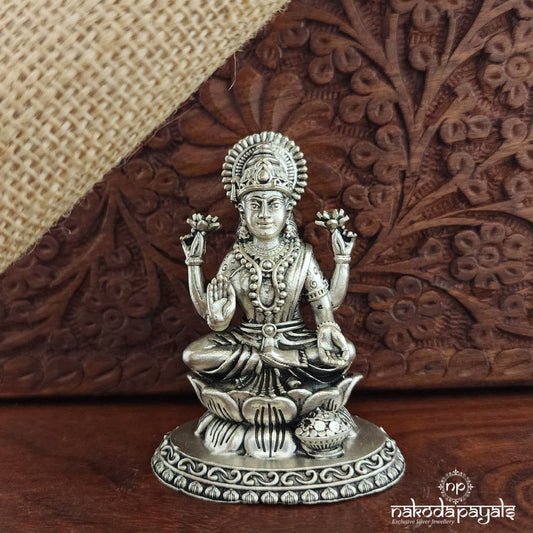Blessing Lakshmi Idol (Aa1624)