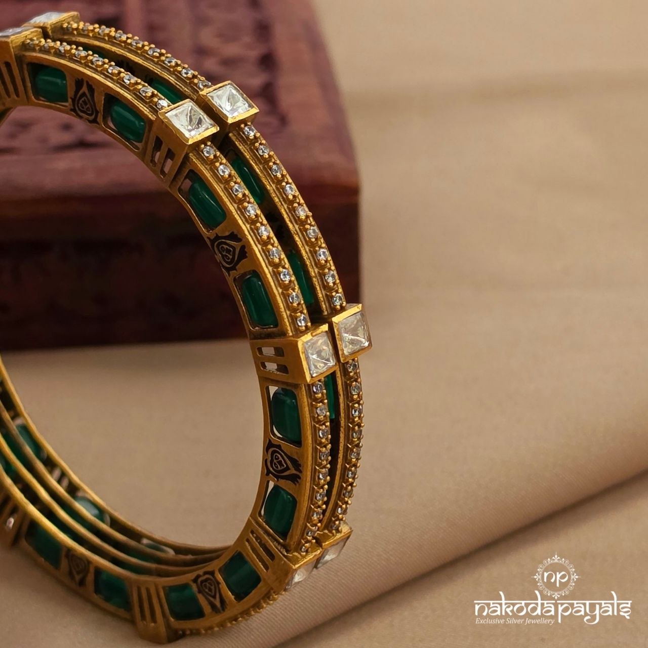 Emerald Green Bangle Pair (2.4) (Gk3268)