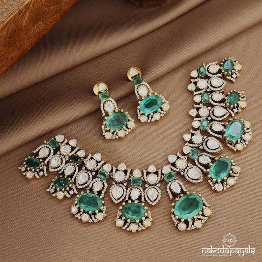 Emerald Green Moissanite Neckpiece With Earrings (Gn9518)