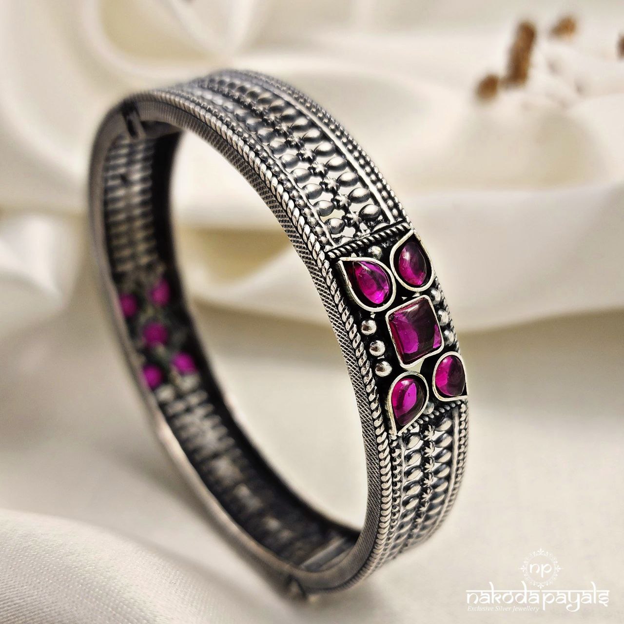 Pink Square Grace Single Kada (K5067)