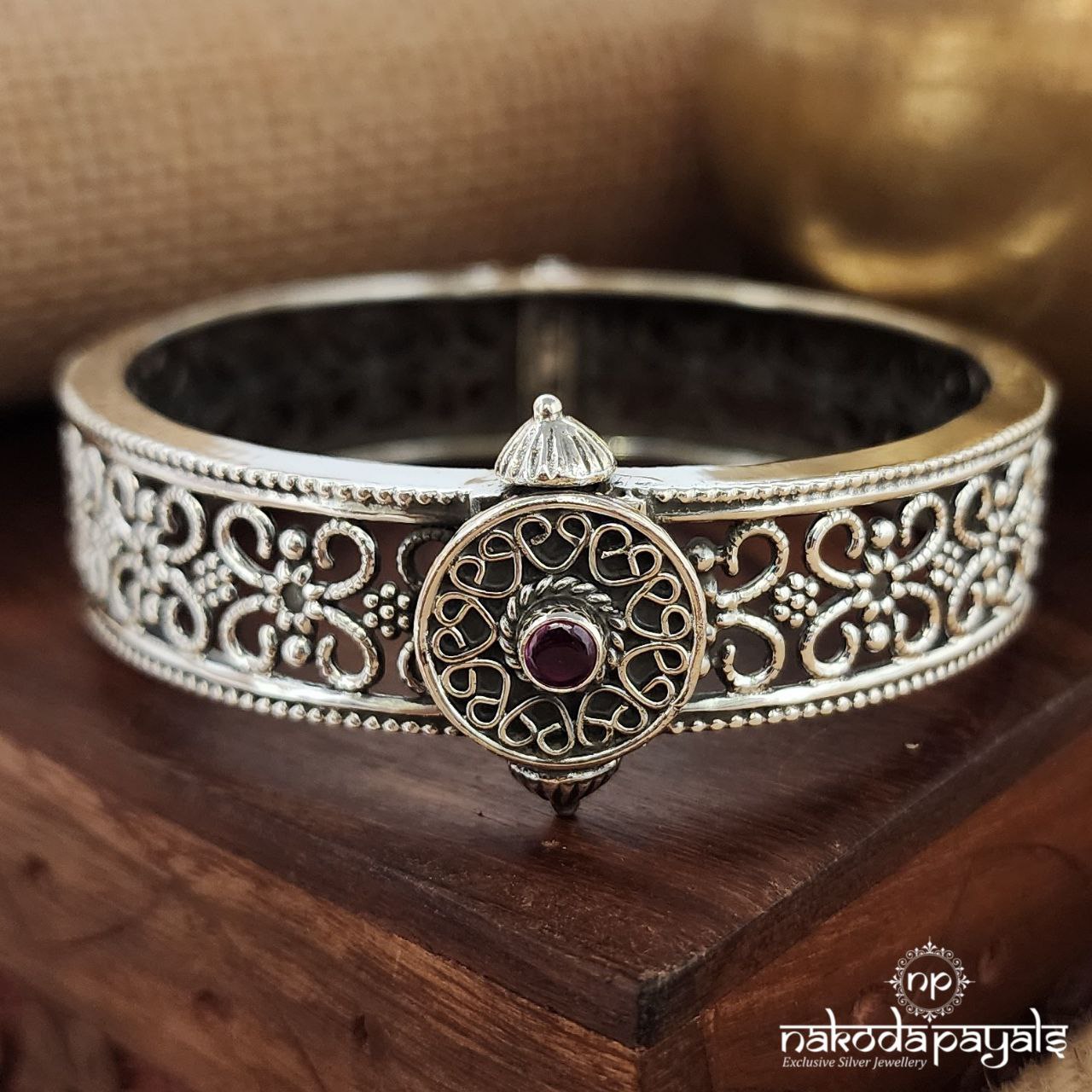 Elegant Pink Screw Kada (K5119)