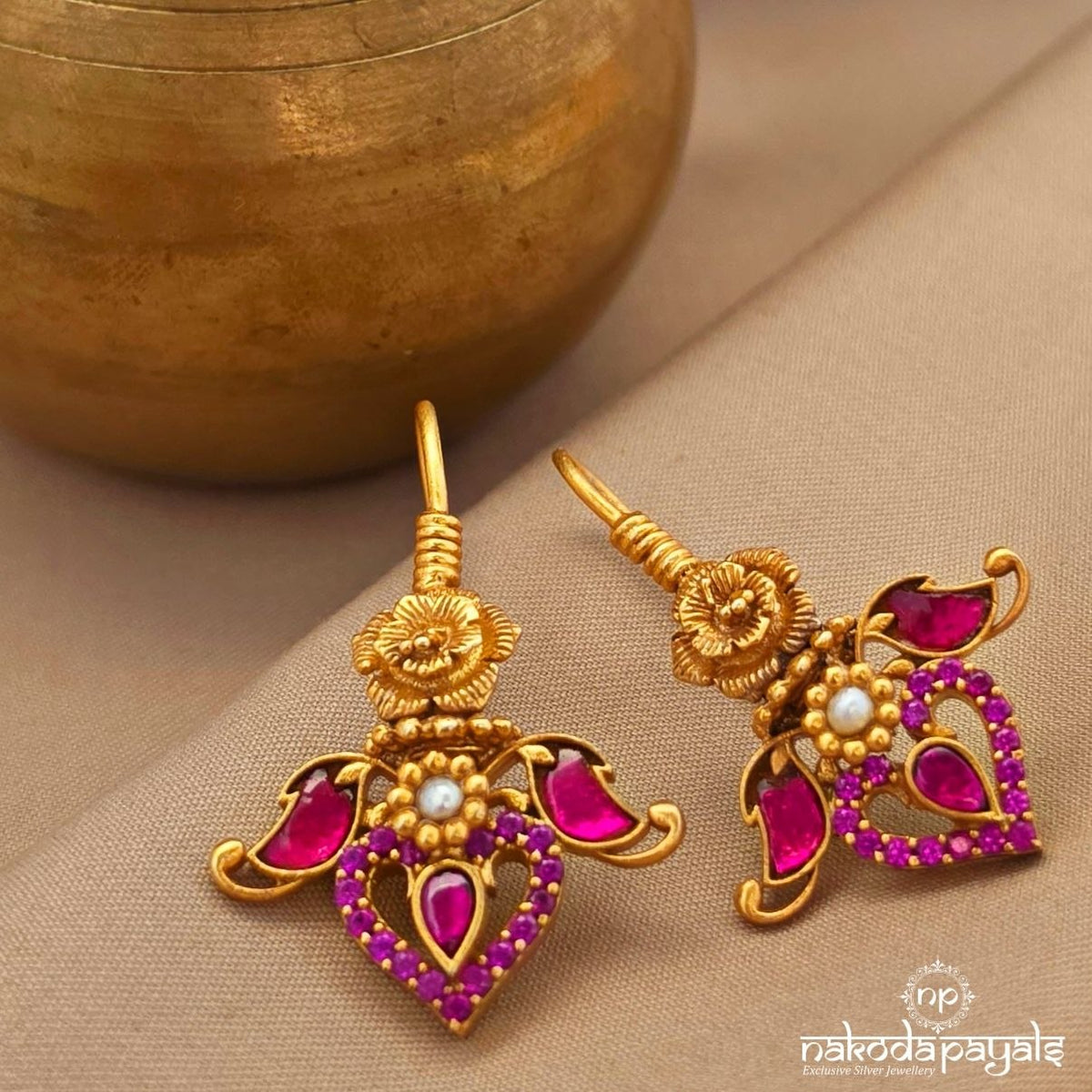 Exclusive Pinkish Floral Hangings (Ge11272)