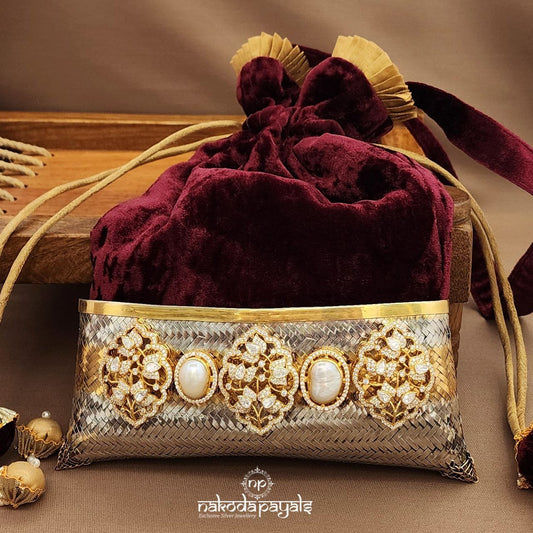 Royal Pearled Moissanite Potli Bag (Esa337)