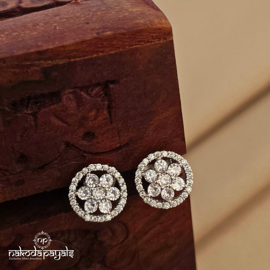 Circular White Studs (St3937)