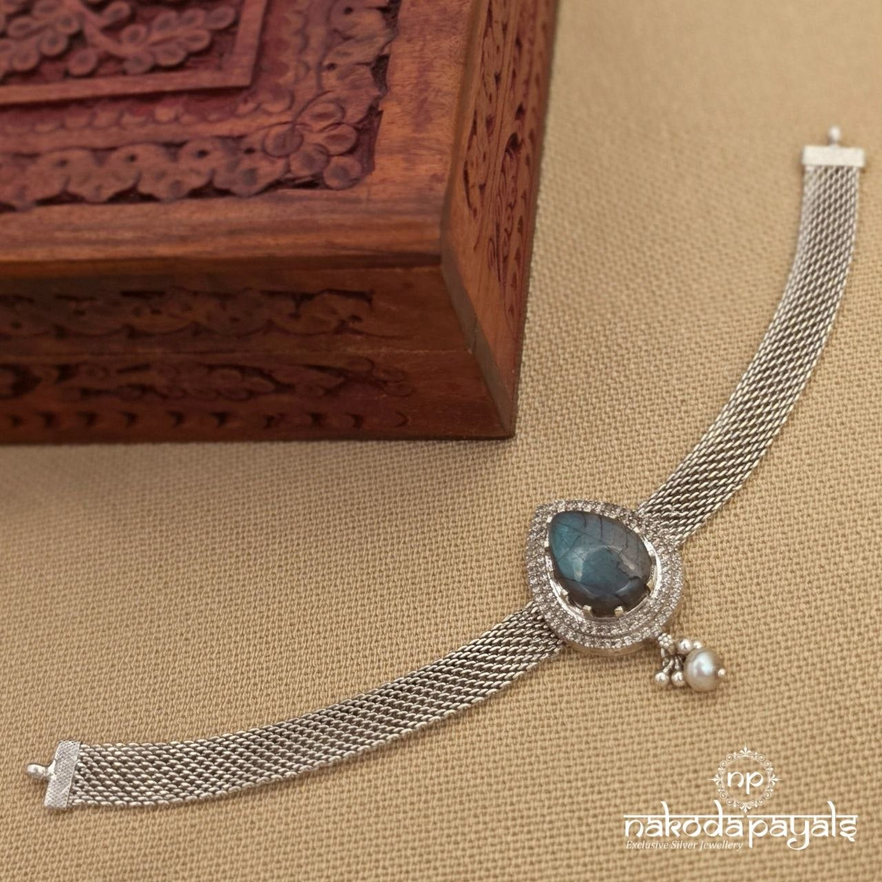 Exclusive Belt Choker (N12032)