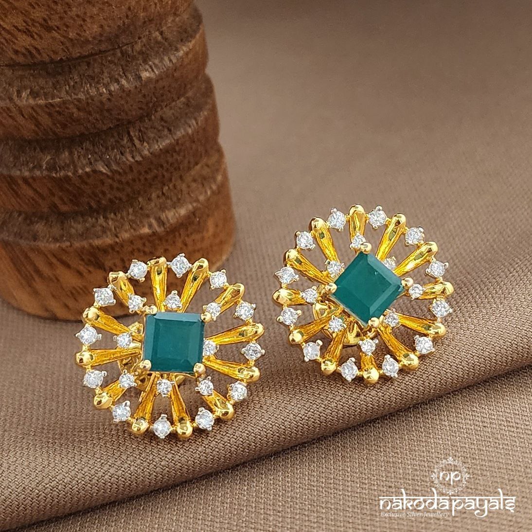 Squarish Green CZ Studs (Ge10070)